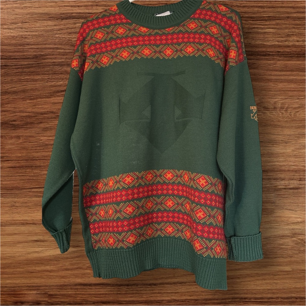 Descente Forest Green and Fiery Orange Crewneck Sweater